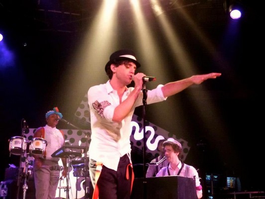 Mika in Spain